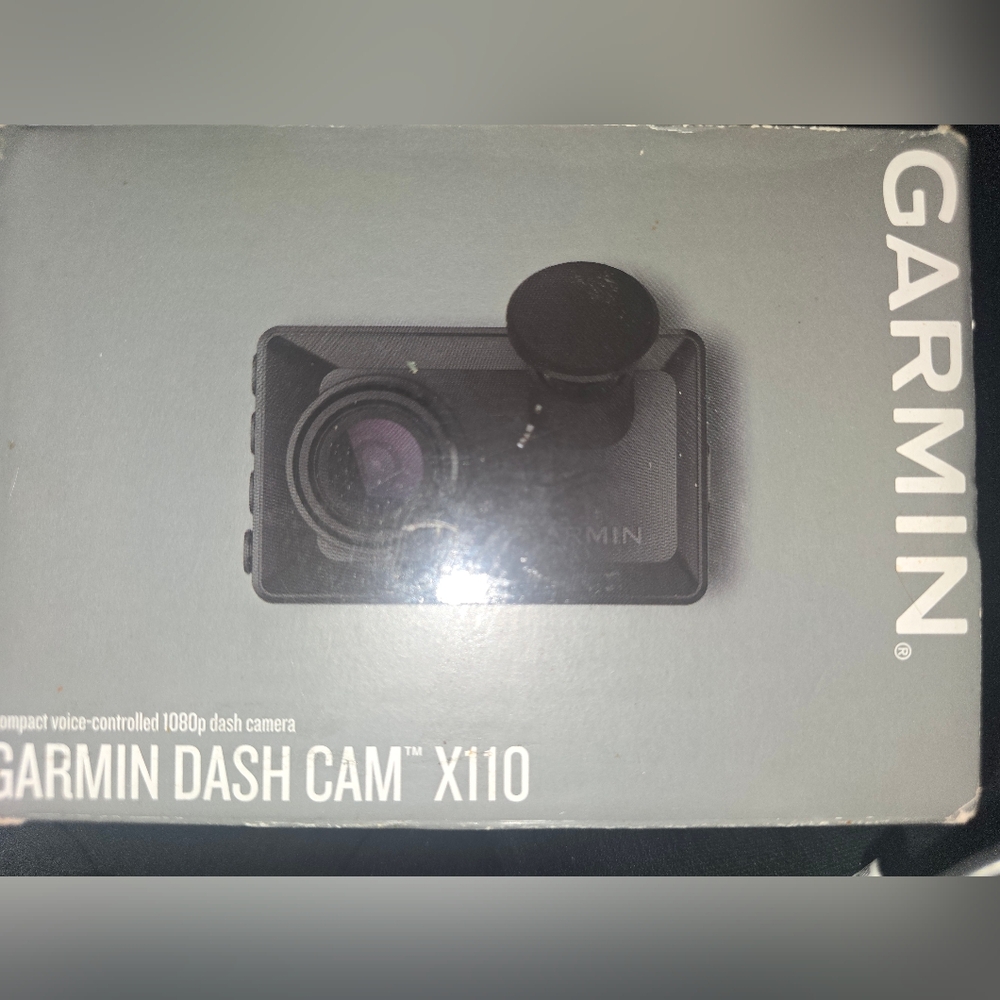 Garmin Dash Cam X110 in Black